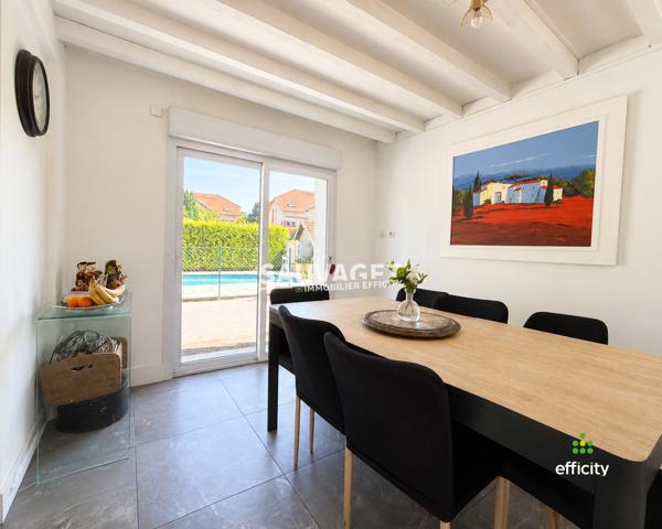 Maison
         7 pièces
        - 176 m² 635 000 € *