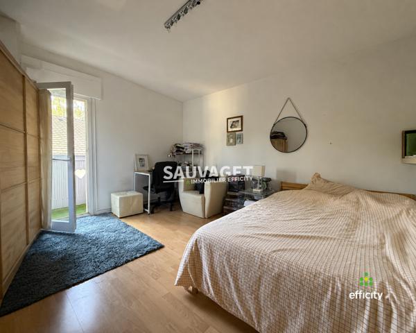 Maison
         7 pièces
        - 176 m² 635 000 € *
