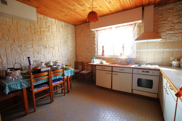 Plain pied non mitoyen sur un terrain de 1385 m²