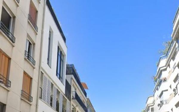 Appartement à vendre    3 pièces • 69 m2 Paris 15