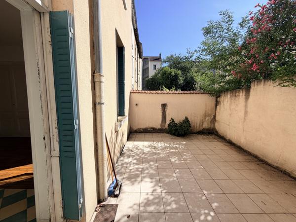 Appartement
         1 pièce
        - 33 m² 199 000 € *
