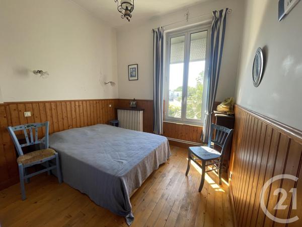 Maison à vendre  6 pièces - 114 m 2   ROYAN  - 17
