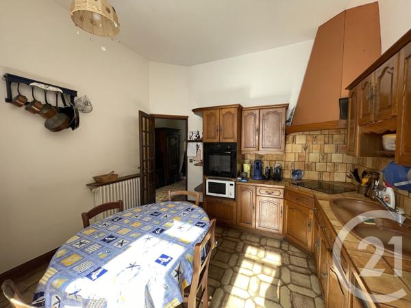Maison à vendre  6 pièces - 114 m 2   ROYAN  - 17
