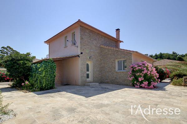 Maison meublée Lucciana 5 pièce(s) 140 m2