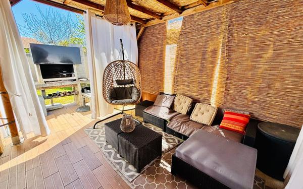 Maison à vendre    6 pièces •  Bours