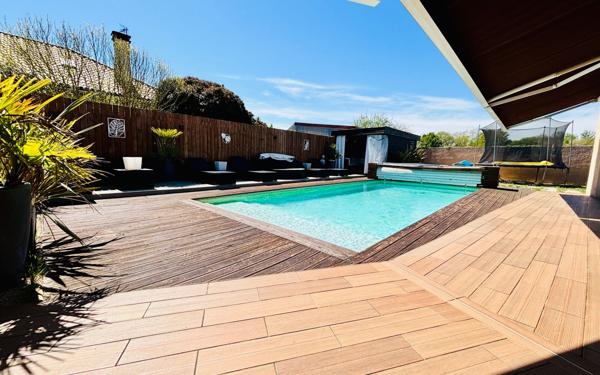 Maison à vendre    6 pièces •  Bours