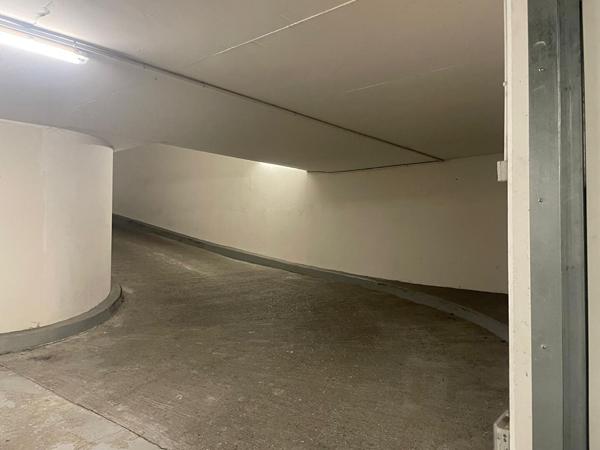 Parking à vendre à Paris 14ème - Réf V1073