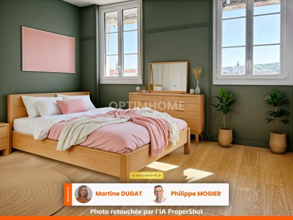 Vichy centre, grand T4 rénové de 112 m2, 2 chambres, ascenseur