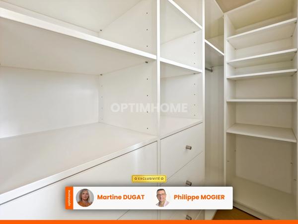 Vichy centre, grand T4 rénové de 112 m2, 2 chambres, ascenseur