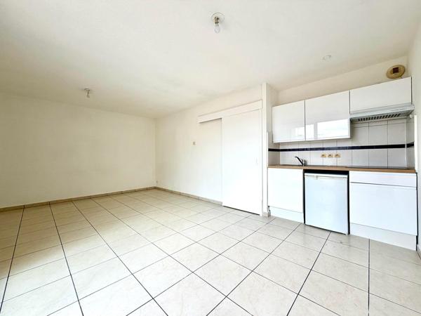 KENNEDY T2 DE 45 m² AVEC TERRASSE, PARKING et CAVE