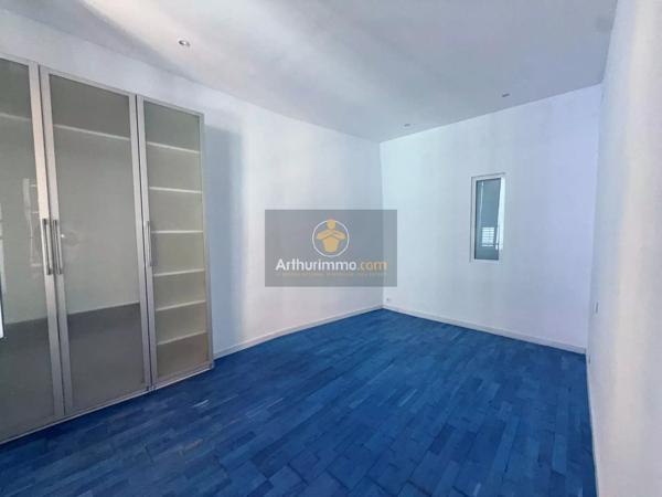 Location                                                      Appartement
                        
                     2 pièces                      37 m2                     à Apt