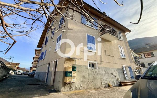 Appartement à vendre    3 pièces • 68,49 m2 Allevard