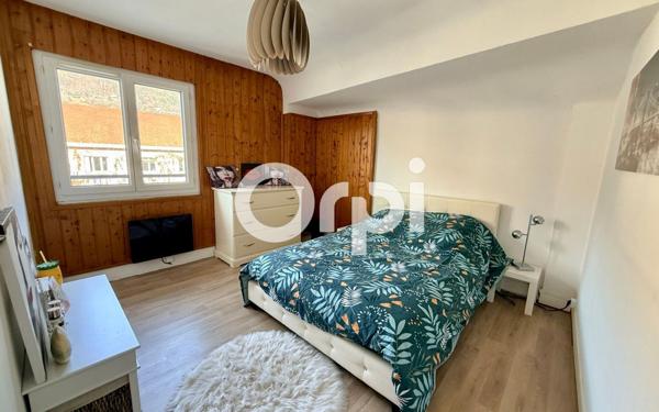 Appartement à vendre    3 pièces • 68,49 m2 Allevard