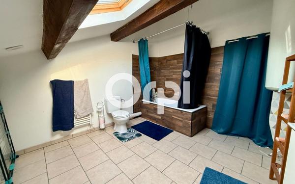 Appartement à vendre    3 pièces • 68,49 m2 Allevard