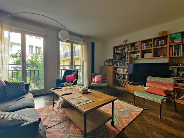 Appartement
         4 pièces
        - 86 m² 820 000 € *