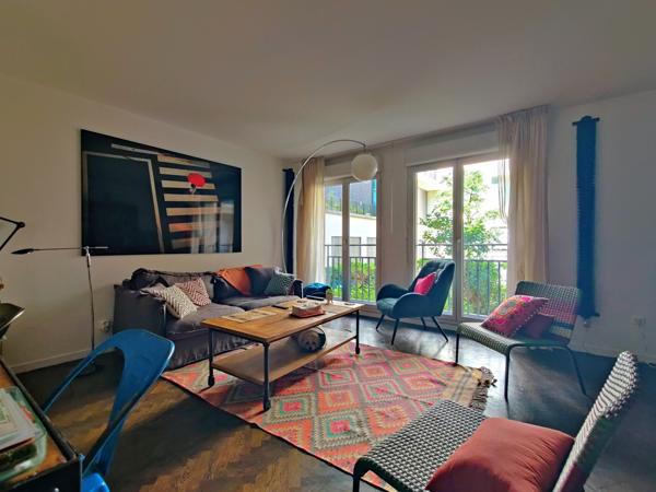Appartement
         4 pièces
        - 86 m² 820 000 € *