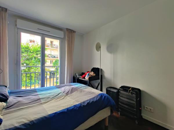 Appartement
         4 pièces
        - 86 m² 820 000 € *