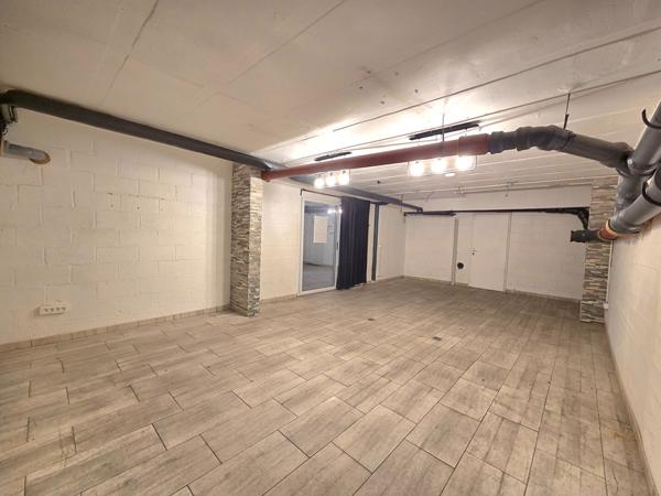 COMMERCIAL CLICHY - 158.76m² , Clichy COMMERCIAL CLICHY - 158.76m² , Clichy