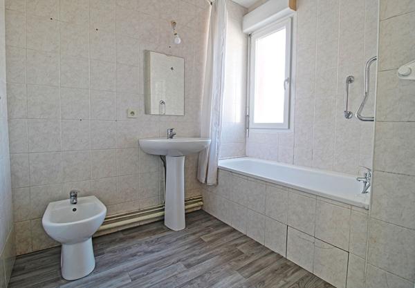 Appartement Saint Paul Les Dax 3 pièce(s) 71.64m2 + parking
