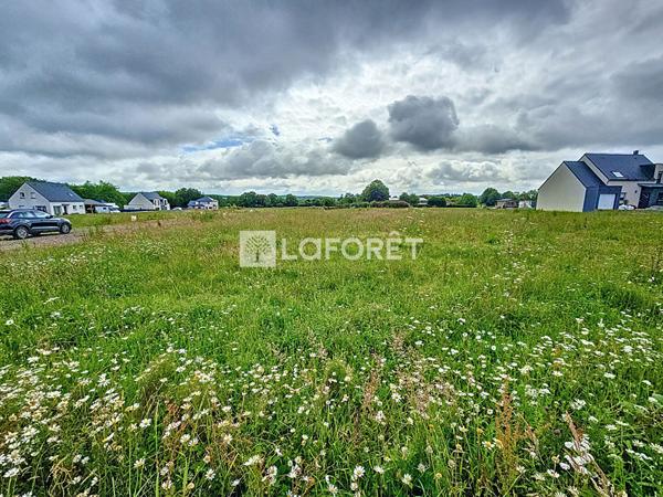 Achat terrain Val d'Oust - 883 m² - 68 395 €