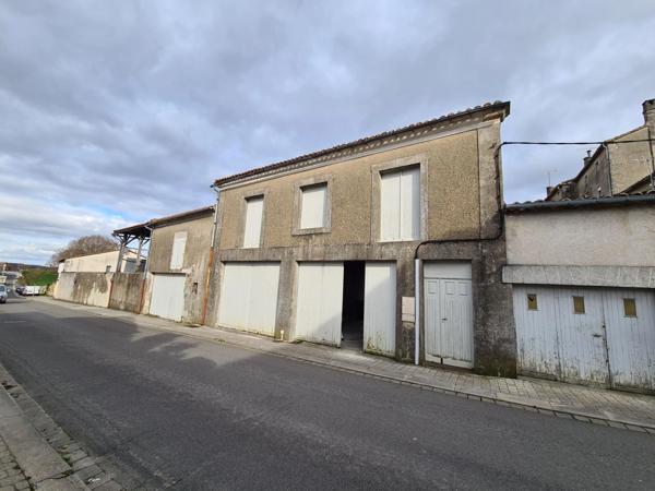Immeuble centre ville à réhabiliter, emplacement de choix