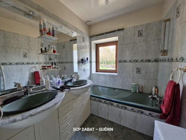 Propriete à vendre à Mortain-Bocage dans la Manche (50140), ref : 8473