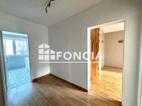 Location Appartement 2 pièces 43 m² - St Etienne Du Rouvray 76800