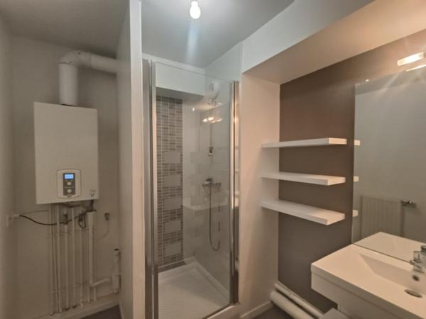 SAINT AVE Appartement 3 pièces 61 m²
