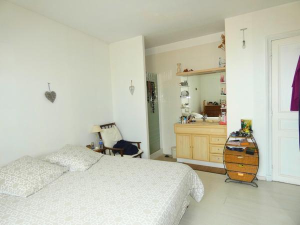 Ravissante maison de village de 101m² avec 3 chambres et un garage moto/vélo