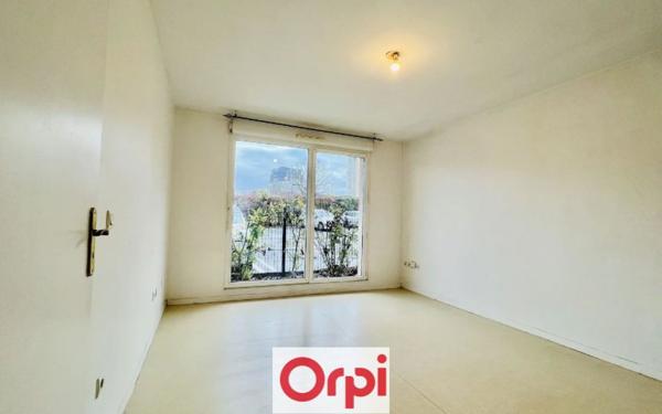 Appartement à vendre    2 pièces • 39,96 m2 Dammarie-les-Lys