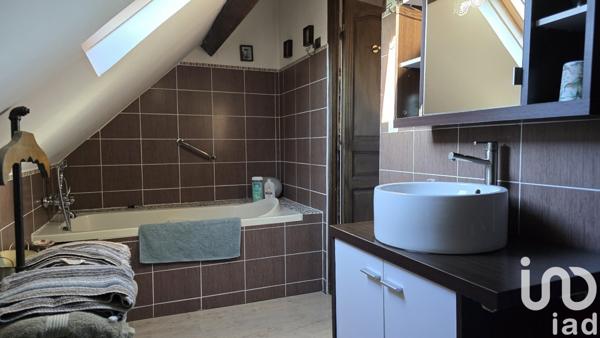 Gîte 13 pièces de 288 m² à Vexin-sur-Epte (27630)