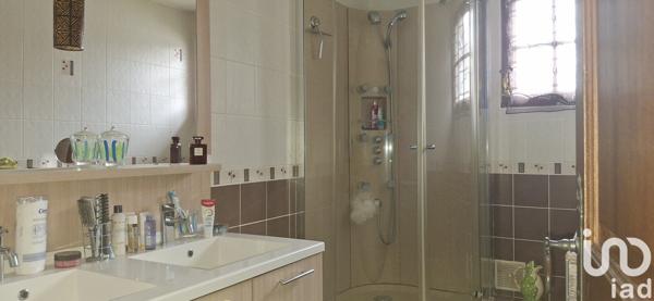 Maison traditionnelle 4 pièces de 105 m² à Thorigny-sur-Marne (77400)