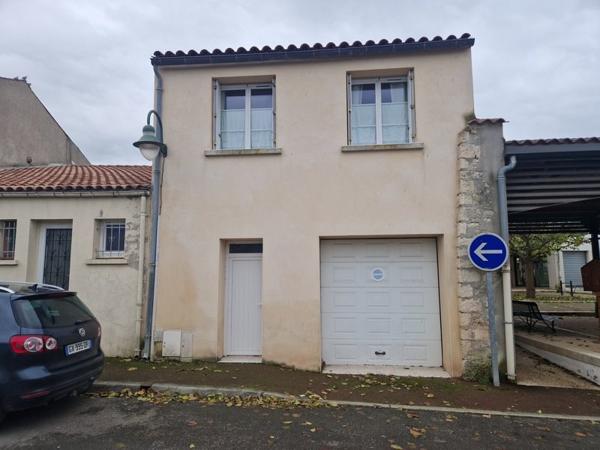 Maison à vendre |  L'Île-d'Elle |  4 pièces | 79 m²