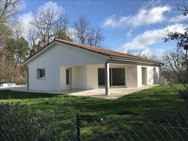 Maison à louer |  LEGUILLAC DE L AUCHE |  4 pièces | 109 m²