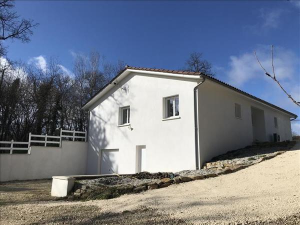 Maison à louer |  LEGUILLAC DE L AUCHE |  4 pièces | 109 m²
