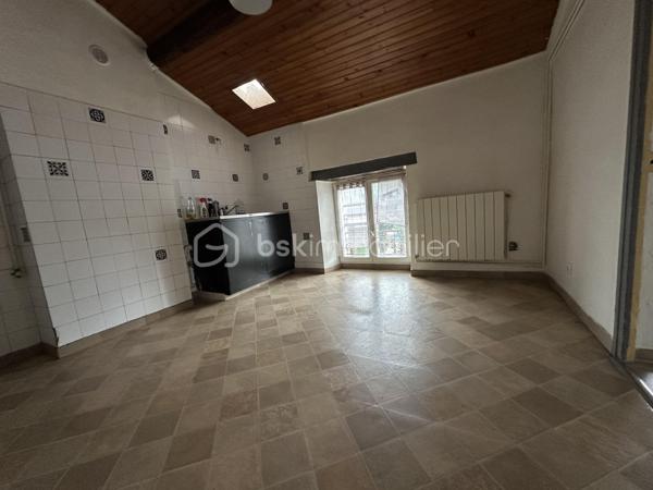 Maison traditionnelle de 239 m²