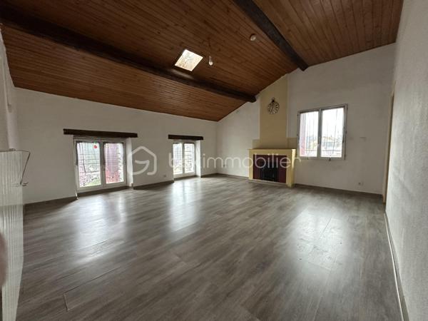 Maison traditionnelle de 239 m²