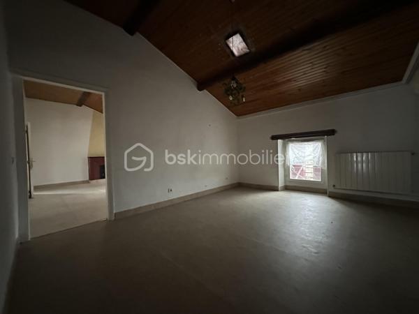 Maison traditionnelle de 239 m²