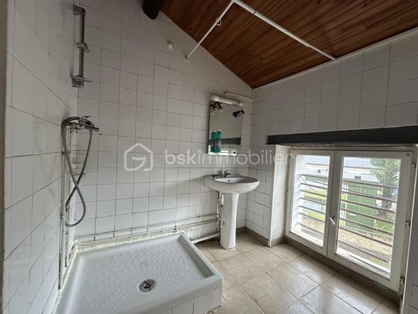 Maison traditionnelle de 239 m²