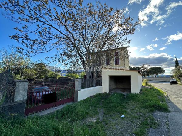 Maison traditionnelle de 239 m²