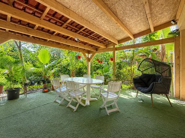 Maison
         4 pièces
        - 122 m² Exclusivité 494 000 € *