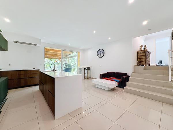 Maison
         4 pièces
        - 122 m² Exclusivité 494 000 € *
