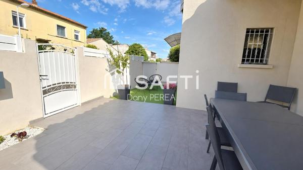 Appartement avec jardin terrasse et garage à deux pas de la mer.