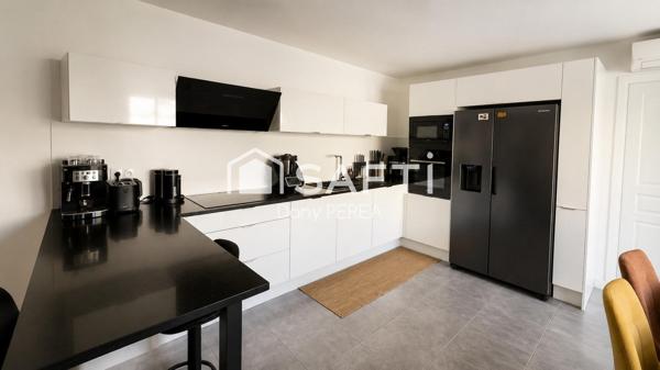 Appartement avec jardin terrasse et garage à deux pas de la mer.