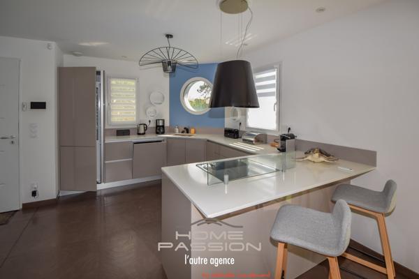 Maison
                                                                                                                                                                                                                                                                                                                        5 pièce(s)                                                                                                                                                                                                          3 chambre(s)                                                                                                                                                                                                          101  m²