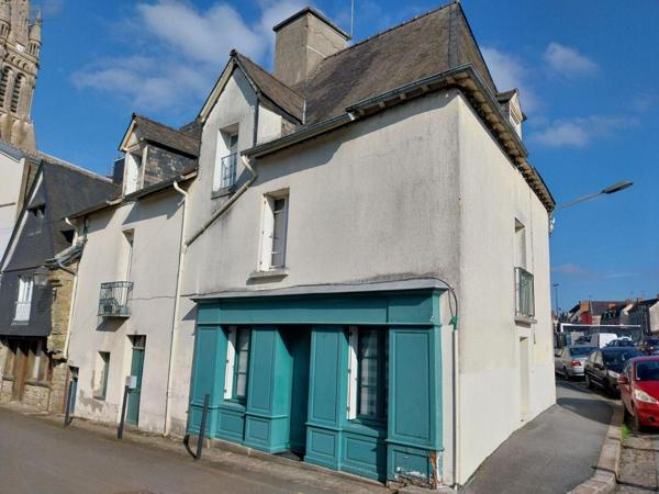 Immeuble de rapport à vendre à Vitré en Ille-et-Vilaine (35500), ref : 35131-132   
Centre ville