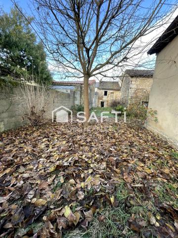 Petite maison très bien située idéal investisseur à rénover entièrement