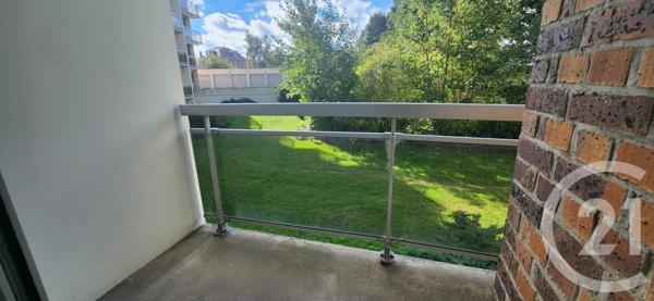 Appartement Studio à vendre  1 pièce - 27 m 2   ABBEVILLE  - 80
