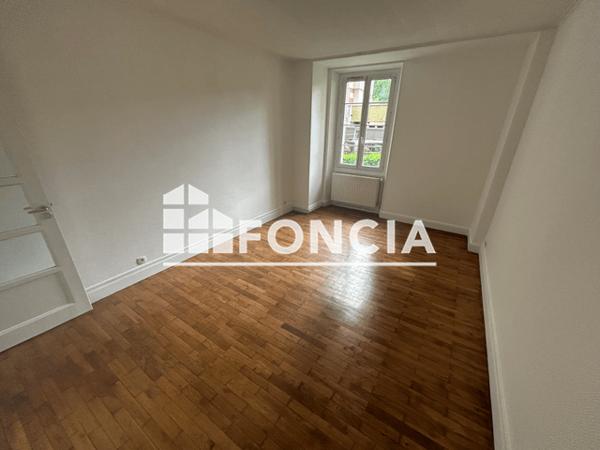 Location Appartement 2 pièces 60 m² - 9 D PLACE SAINT BRUNO Grenoble 38000