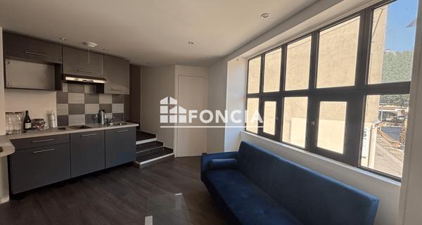 À vendre Local commercial 219.57 m² - Digne-les-bains 04000
